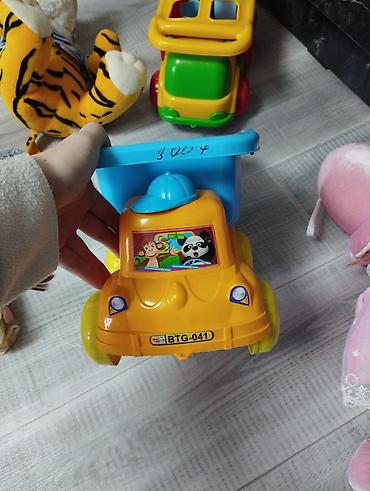 Игрушки: Игрушки все в очень хорошем состоянии. Куклы и собака новые.оптом — 10