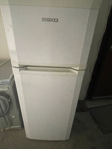 soyducu balaca: İşlənmiş 2 qapılı Beko Soyuducu Satılır, rəng - Ağ, Təkərli