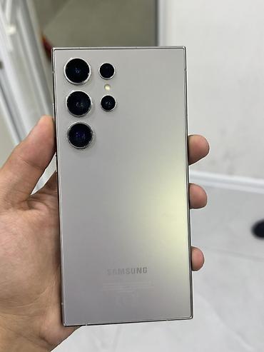 tecno spark 10c kabro: Samsung Galaxy S24 Ultra, rəng - Gümüşü, Simsiz şarj — 1