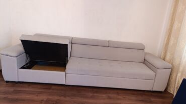 Прямые диваны: Прямой диван с длинными подлокотниками и регулируемыми подголовниками — 14