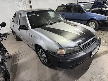 Daewoo Nexia: 2002 г., 1.5 л, Механика, Бензин, Седан at lalafo.kg Daewoo Nexia: 2002 г., 1.5 л, Механика, Бензин, Седан