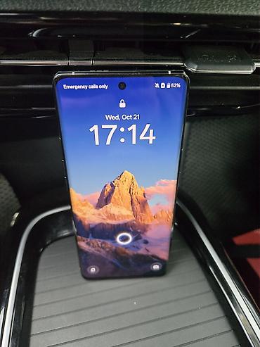 honor 80: OPPO Find X6, 12/256 ГБ Ключевые характеристики: - Процессор — 9