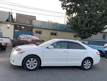 авто недорого купить: Toyota Camry: 2011 г., Седан — 7