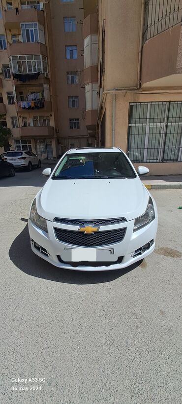 chevrolet malibu qiyməti: Chevrolet Cruze: 1.4 l | 2013 il | 240000 km Sedan