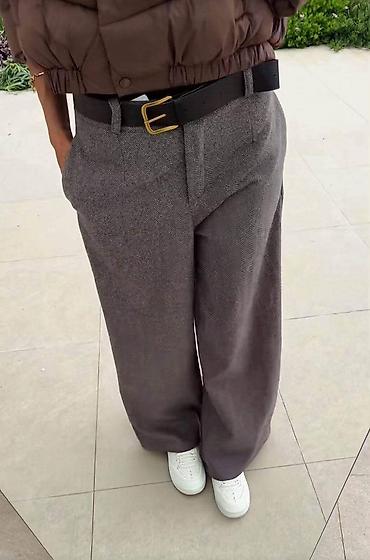 caprice online: Pantalone: 3000 dinara
Vel: S m l xl — 3
