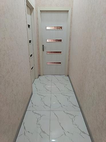 ev alqi satqi agentliyi: Mənzil Xırdalan şəhəri 24 saylı baxça və 3 saylı məktəbin tam yanında — 6