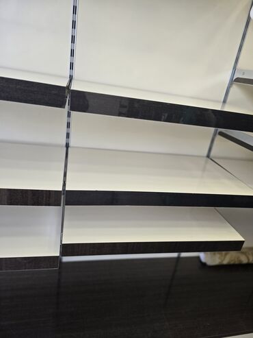 Digər mebel: Geyim mağazası ücün mebel və aksesuarlar — 9