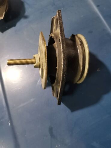 Auto delovi: Nosac motora predni bocni desni Lada . Novo. Originalno. Ruske — 10