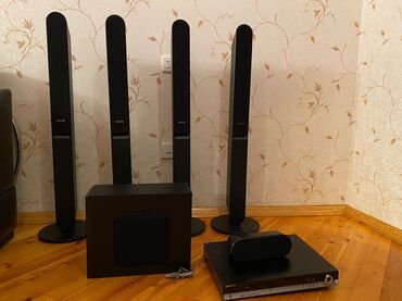 Dinamiklər və kolonkalar: Samsung Kolonka, Növ - Sabvufer, rəng - Qara
