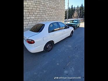 daevoo nexia: Daewoo Lanos: 1.5 l | 1997 il Sedan — 5