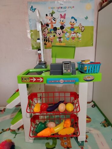 zvucna azbuka igracka: Decija igracka Super market ima zvucnih efekta. Vrlo malo ostecena