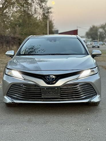 changan hybrid: Toyota Camry: 2020 г., 2.5 л, Вариатор, Гибрид, Седан — 1