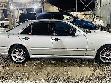 Mercedes-Benz E-Class: 1996 г., Автомат, Бензин, Седан — 3
