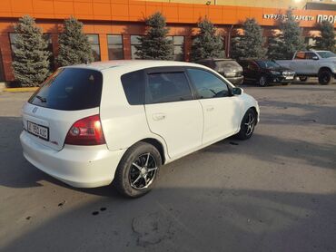 Honda: Honda Civic: 2002 г., 1.5 л, Вариатор, Бензин, Хэтчбэк — 6