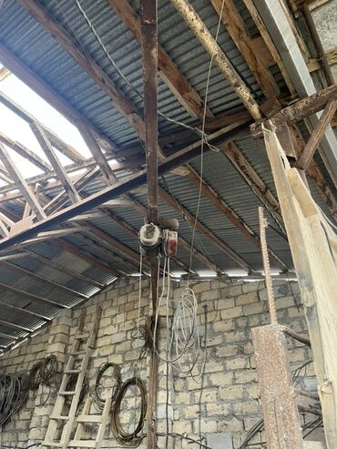 Anbar və emalatxanalar: Anbar/istehsalat sahəsi – daş divarlı, metal-karkas dam örtüyü ilə — 4