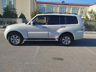 forut satsi: Mitsubishi Pajero: 3 l | 2007 il 323000 km Ofrouder/SUV — 4