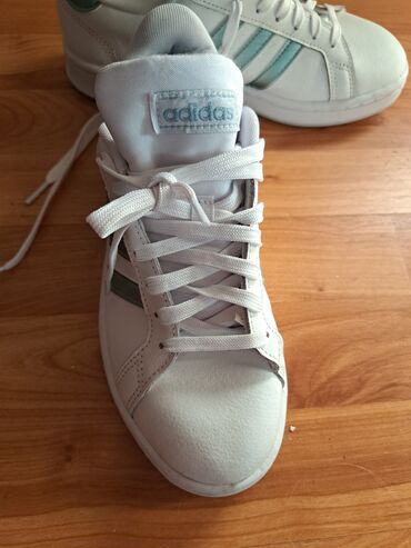 Patike: Adidas, 38, bоја - Bela — 3