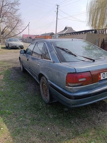 запчасть на мазда 6: Mazda 626: 1988 г., 2 л, Механика, Бензин, Хэтчбэк
