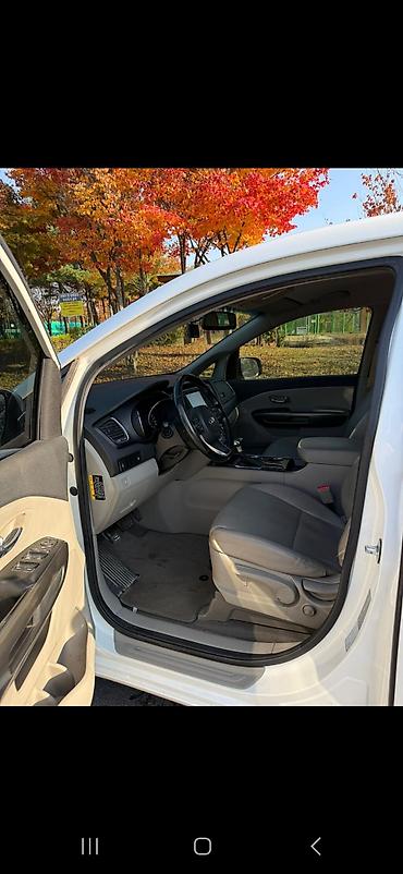 Kia: Kia Carnival: 2019 г., Минивэн — 7