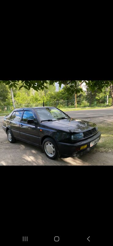 миханика: Volkswagen Vento: 1994 г., 1.8 л, Механика, Бензин, Седан