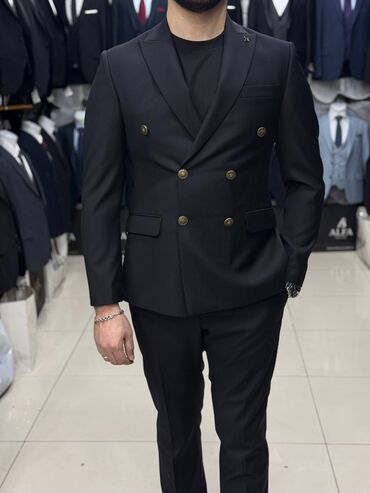 Kostyumlar: Kişi kostyum dəstləri - Klassik və modern kəsimlər: ikicərgəli — 1