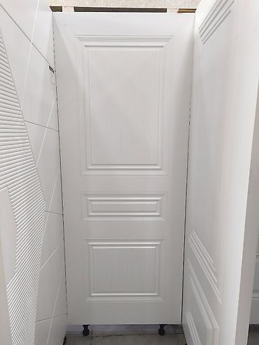 Qapılar və aksessuarlar: Ağ rəngli daxili qapı – klassik dizayn - Material: MDF üzərində boya — 1