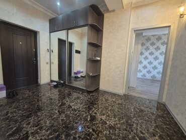 Uzunmüddətli kirayə mənzillər: Nizami rayonu, Qara Qarayev metrosunun düz yanında, . "Rahatlığın — 13