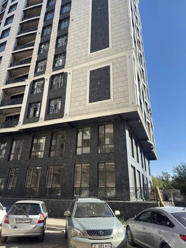помещение под хостел: Продаю Офис 170 м², Без ремонта, Без мебели, Многоэтажное здание, 1 этаж