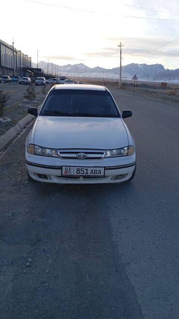Daewoo: Daewoo Nexia: 1995 г., 1.5 л, Механика, Бензин, Седан