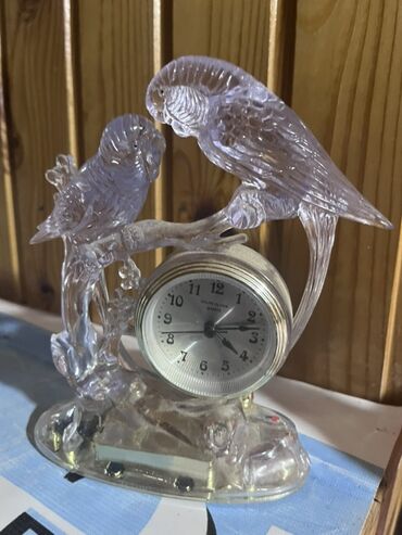 samdanlar ve saat: Masaüstü saatlar, Saniyə əqrəbi