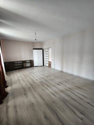 земельный дом г ош: 3 комнаты, 115 м², Индивидуалка, 4 этаж, Косметический ремонт