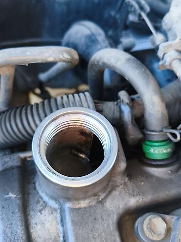 Toyota: Toyota Vitz: 2000 г., 1 л, Хэтчбэк — 12