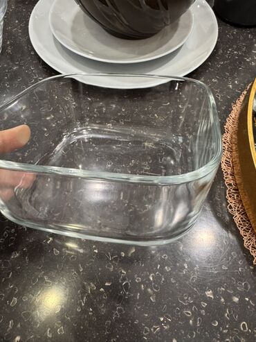 Наборы посуды: Большие тарелки - 7 шт Порционные тарелки- 8 шт Тарелки 1+1 Кесе - 4 — 4