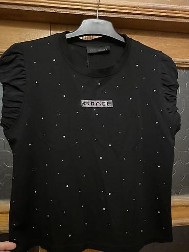 Qadın geyimləri: Qadın qısaqol T-shirt dəsti 1) Krem rəngli T-shirt – “LOVE MORE” - Ön — 2