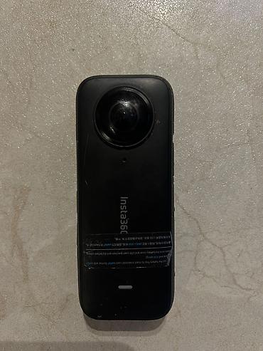 vlog kamerası: Insta360 ONE X3 360° kamera Xüsusiyyətlər: - 360° iki linza ilə tam — 2