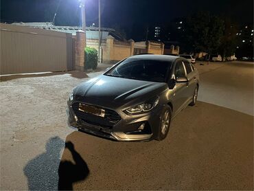 hyundai solaris цена в бишкеке: Срочно продаю не такси ковролинсост идеал