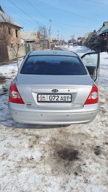 Hyundai: Hyundai Elantra: 2004 г., 1.6 л, Механика, Бензин, Седан