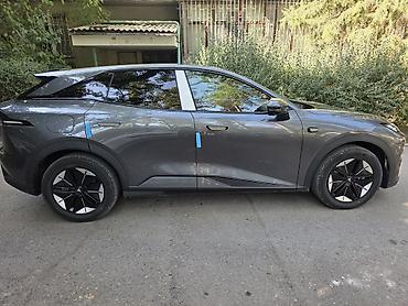 byd e6: Changan : 2025 г., 1.5 л, Автомат, Электромобиль, Кроссовер — 2