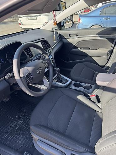 Hyundai: Hyundai Elantra: 2018 г., 2 л, Автомат, Бензин, Седан — 7