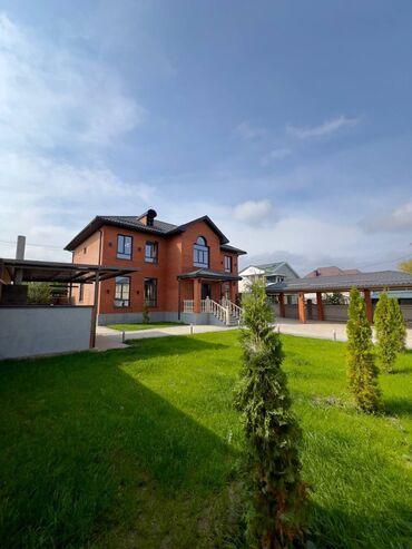 финские дома из клееного бруса: Коттедж, 360 м², 5 комнат, Дизайнерский ремонт