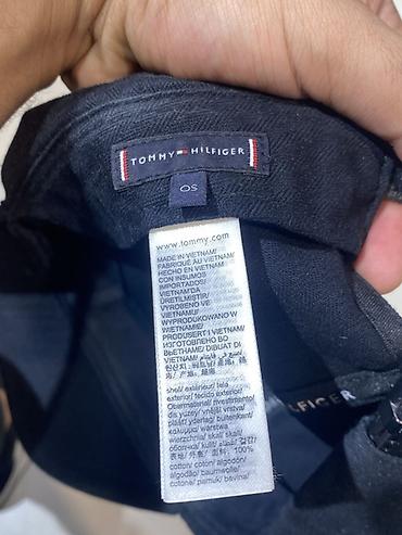 kepka satışı: Tommy Hilfiger kepkası – tünd lacivərt rəng. - Model: Baseball cap, ön — 3