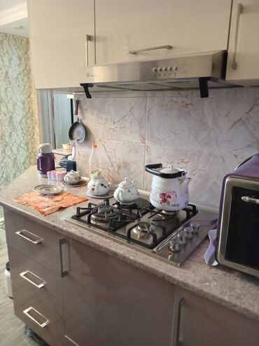 Həyət evləri və villaların satışı: Əmircan qəs. 4 otaqlı, 200 kv. m, Yeni təmirli — 8