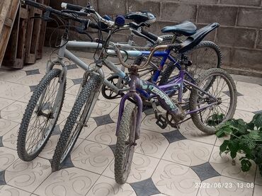два велосипеда: Два велосипеда за 6500 сом. Все работает нормально. Состаяние хорошее