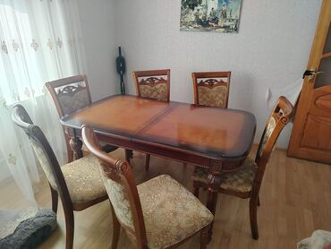 Sifarişlə divanlar: Qonaq otağı üçün, İşlənmiş, 6 stul