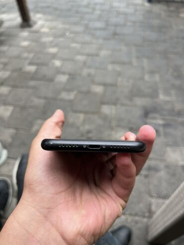 dinama 07: IPhone Xr, 128 GB, Qara, Face ID