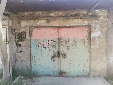 kiraye magar satilir: Bakixanovda(Razin) Ramiz Qəmbərov küçəsində qaraj satılır.İstəyən — 1