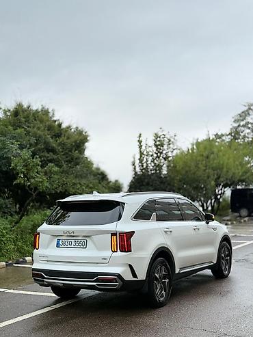 высокие машины: Kia Sorento: 2022 г., 1.6 л, Автомат, Гибрид, Кроссовер — 4