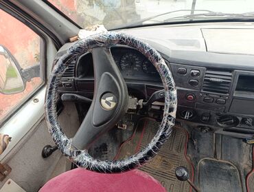 QAZ: QAZ GAZel: 2.3 l | 2004 il Mikroavtobus — 9