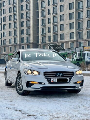 е 24: Hyundai Grandeur: 2019 г., 3 л, Автомат, Газ, Седан