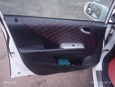 фит 3: Honda Fit: 2002 г., 1.3 л, Вариатор, Бензин, Хэтчбэк — 7